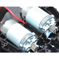 MHD Target Monster Truck 4WD 1/12XL + batterie supplémentaire