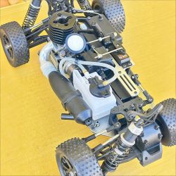 Mod&egrave;le de d&eacute;monstration - Buggy 1/10 thermique MHD Flash