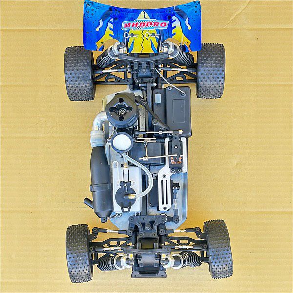 Mod&egrave;le de d&eacute;monstration - Buggy 1/10 thermique MHD Flash