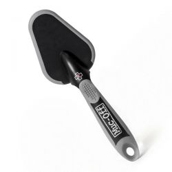 SET DE 3 BROSSES DE NETTOYAGE MUC-OFF 220